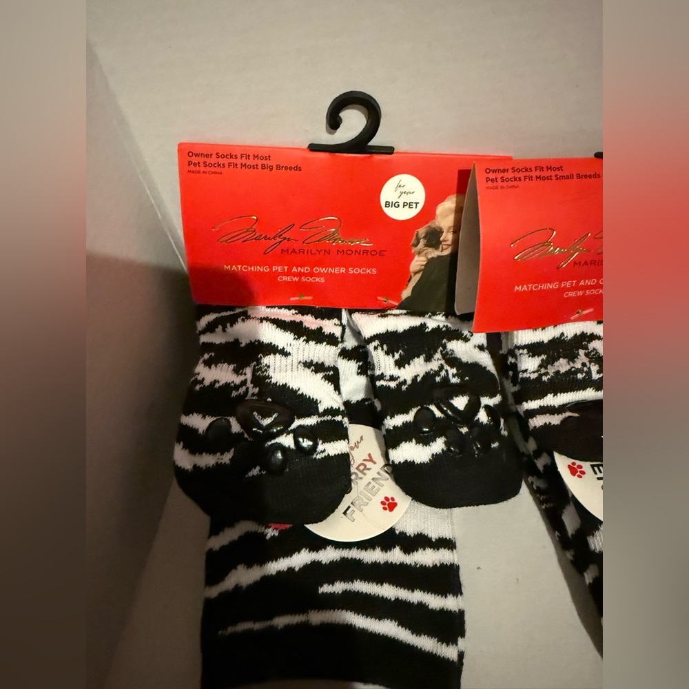 Marilyn Monroe Matching Pet and Owner Socks, for Your Large Pet, Zebra Ptrn NWT